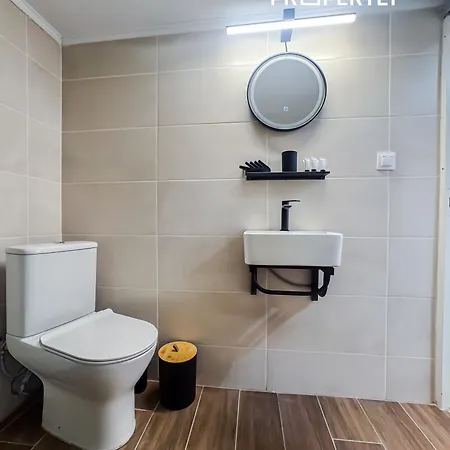 Seaside Family House - Private Parking #propertly Apartment