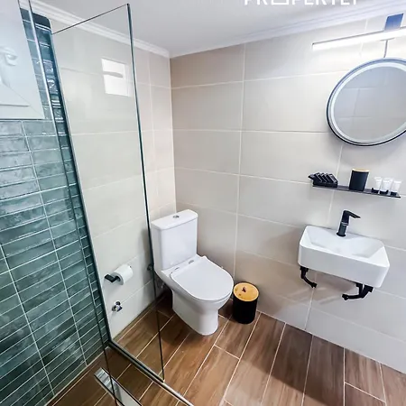 公寓 Seaside Family House - Private Parking #propertly